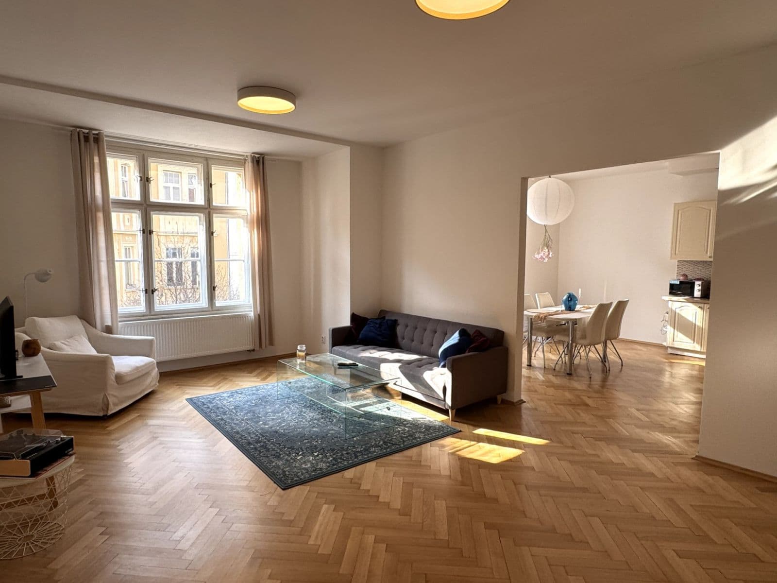 Pronájem bytu 3+1 125 m², náměstí Jiřího z Poděbrad, Praha, Praha Pronájem bytu 3+1 125 m², náměstí Jiřího z Poděbrad, Praha, Praha