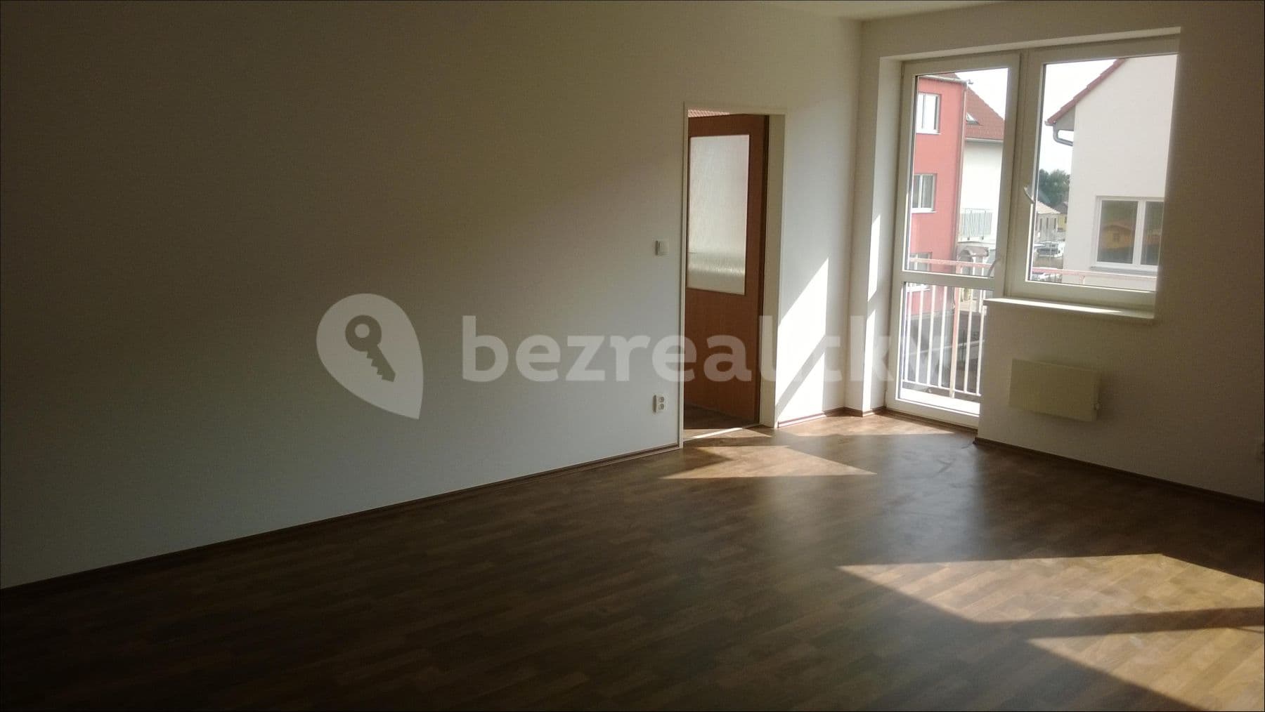 Pronájem bytu 2+kk 63 m², Mirešická, Jinočany, Středočeský kraj Pronájem bytu 2+kk 63 m², Mirešická, Jinočany, Středočeský kraj