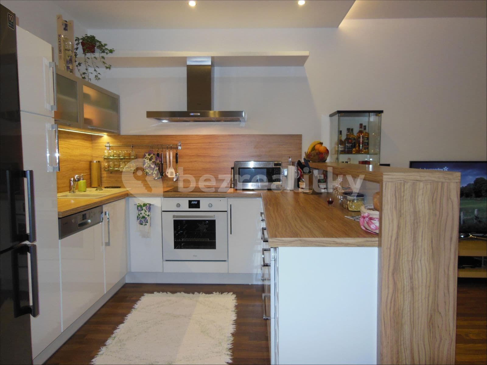 Pronájem bytu 2+kk 63 m², Mirešická, Jinočany, Středočeský kraj Pronájem bytu 2+kk 63 m², Mirešická, Jinočany, Středočeský kraj