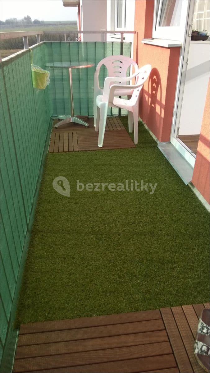 Pronájem bytu 2+kk 63 m², Mirešická, Jinočany, Středočeský kraj Pronájem bytu 2+kk 63 m², Mirešická, Jinočany, Středočeský kraj