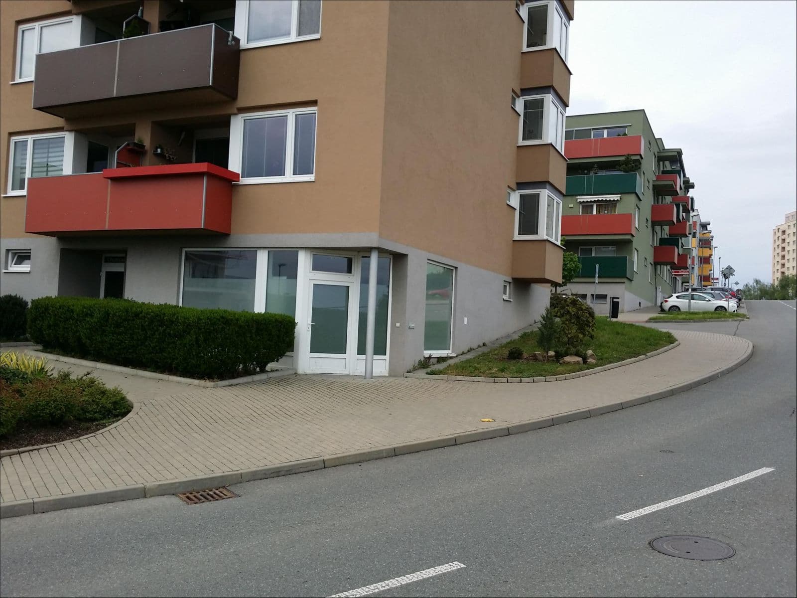 Pronájem nebytového prostoru 75 m², Hvozdecká, Brno, Jihomoravský kraj Pronájem nebytového prostoru 75 m², Hvozdecká, Brno, Jihomoravský kraj