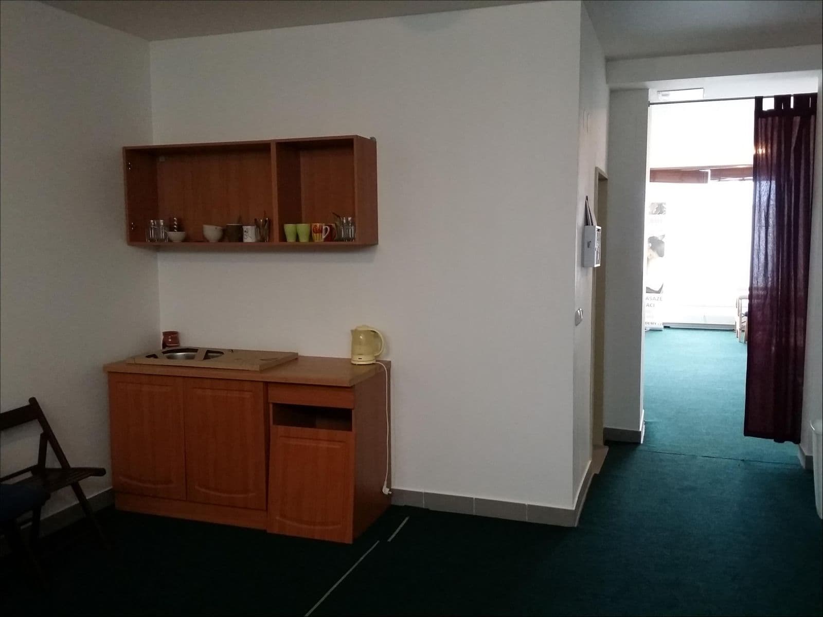 Pronájem nebytového prostoru 75 m², Hvozdecká, Brno, Jihomoravský kraj Pronájem nebytového prostoru 75 m², Hvozdecká, Brno, Jihomoravský kraj