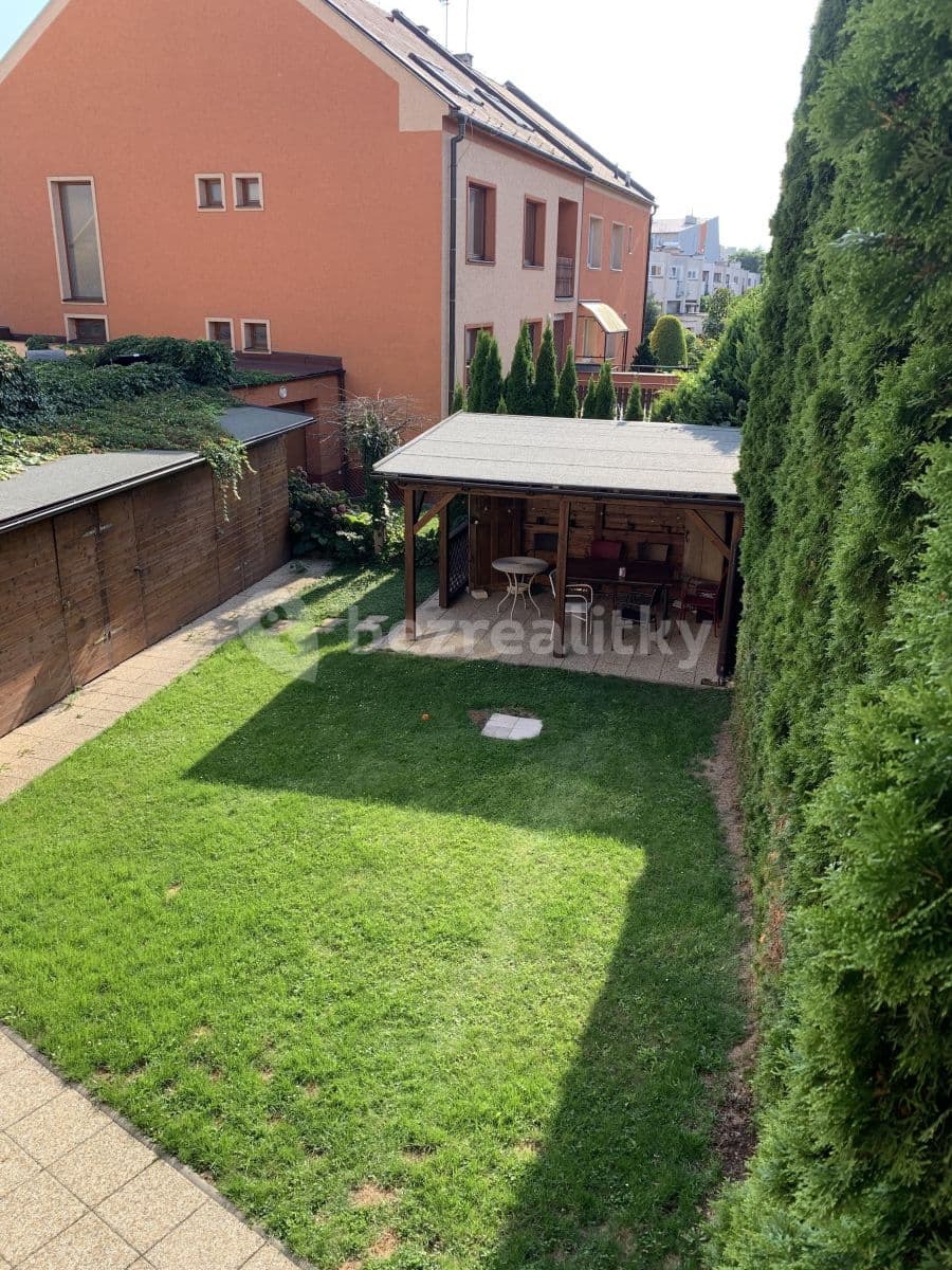 Pronájem bytu 2+1 60 m², Českobratrská, Olomouc, Olomoucký kraj Pronájem bytu 2+1 60 m², Českobratrská, Olomouc, Olomoucký kraj