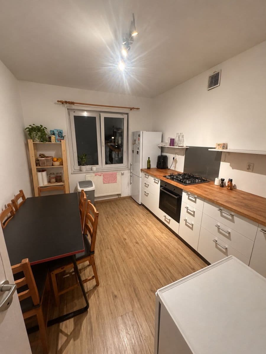 Pronájem bytu 2+1 56 m², Žinkovská, Praha, Praha Pronájem bytu 2+1 56 m², Žinkovská, Praha, Praha