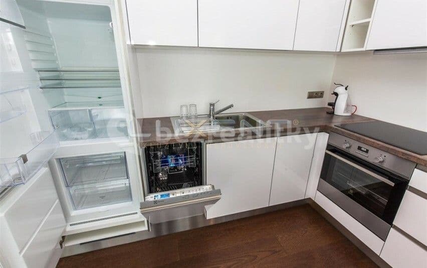 Pronájem bytu Garsoniéra 43 m², Na Hřebenkách, Praha, Praha Pronájem bytu Garsoniéra 43 m², Na Hřebenkách, Praha, Praha