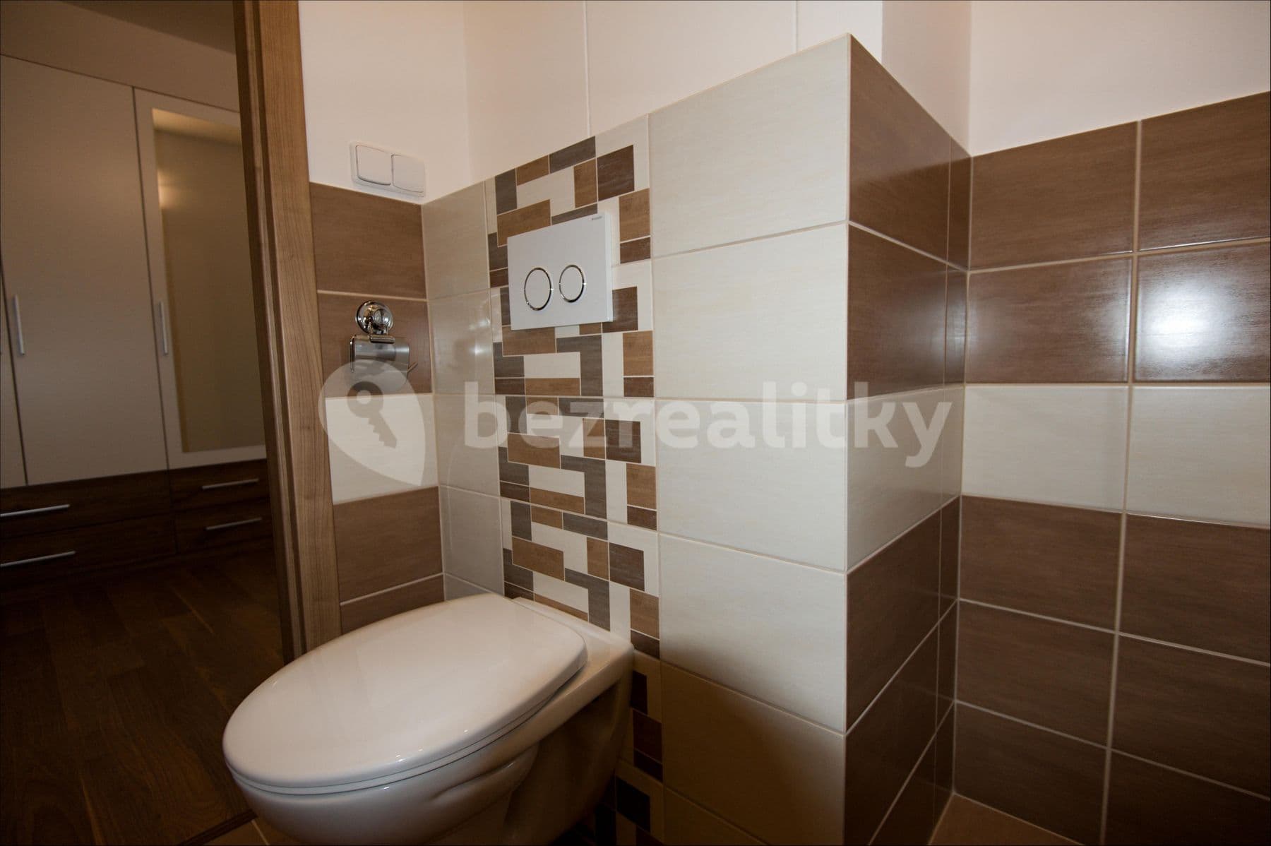Pronájem bytu 2+1 67 m², Zárubova, Praha, Praha Pronájem bytu 2+1 67 m², Zárubova, Praha, Praha