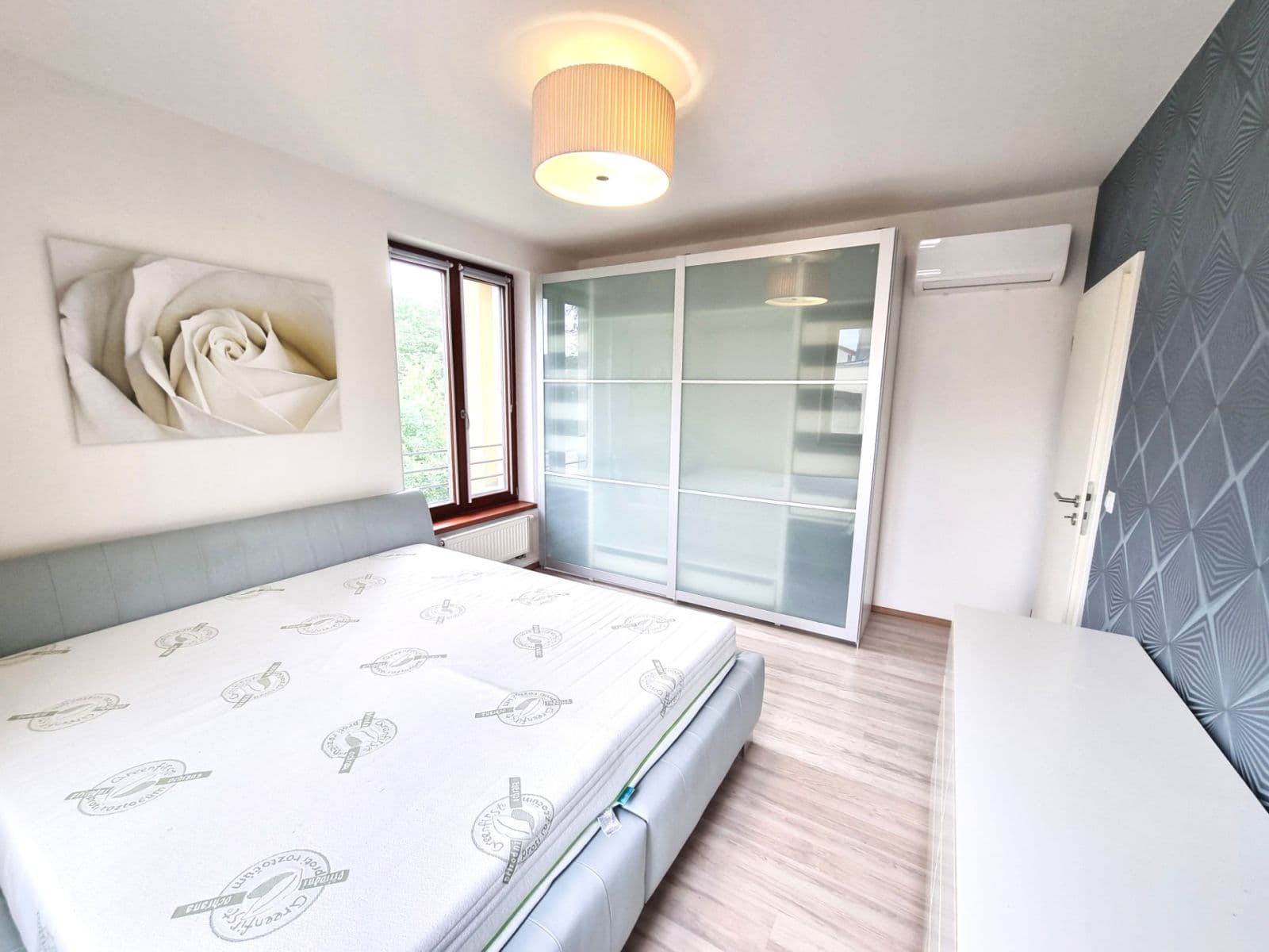 Pronájem bytu 3+kk 92 m², K Náhonu, Praha, Praha Pronájem bytu 3+kk 92 m², K Náhonu, Praha, Praha