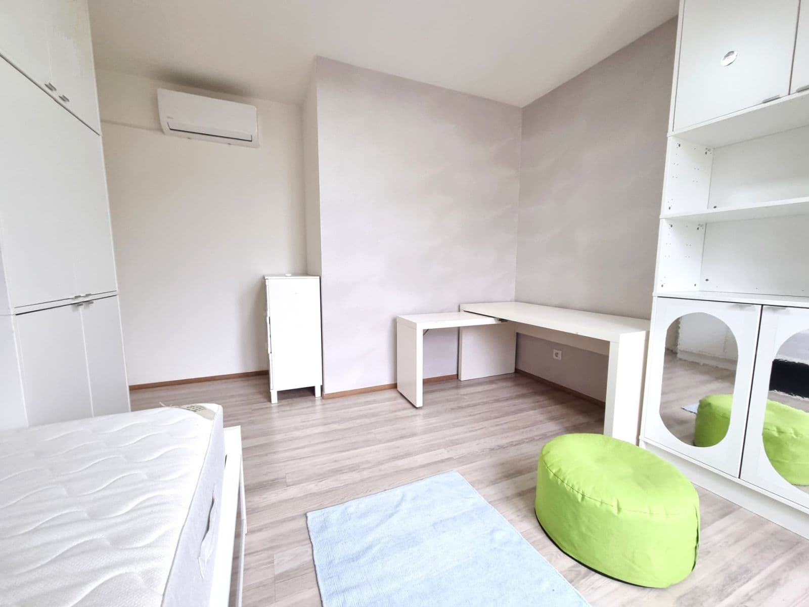 Pronájem bytu 3+kk 92 m², K Náhonu, Praha, Praha Pronájem bytu 3+kk 92 m², K Náhonu, Praha, Praha