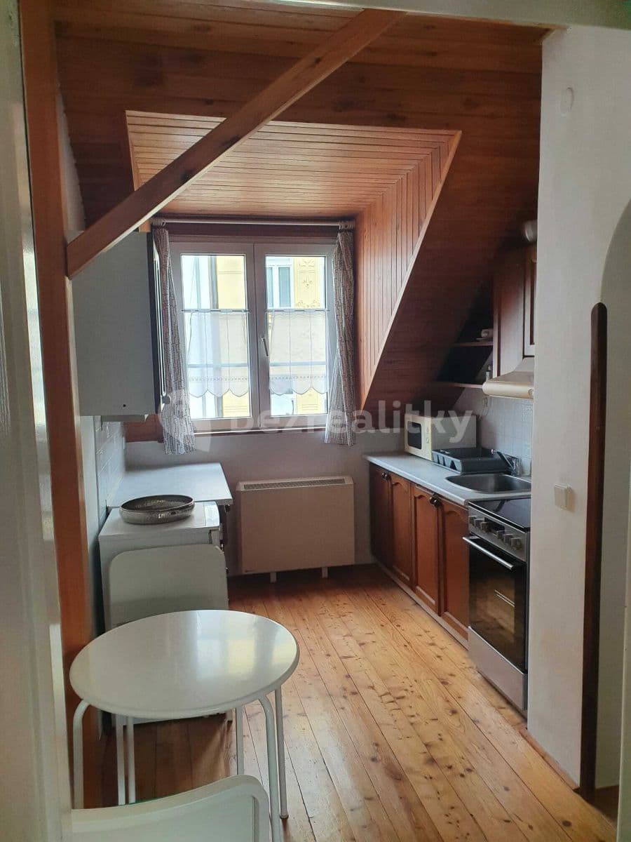 Pronájem bytu 1+1 33 m², Moravská, Karlovy Vary, Karlovarský kraj Pronájem bytu 1+1 33 m², Moravská, Karlovy Vary, Karlovarský kraj