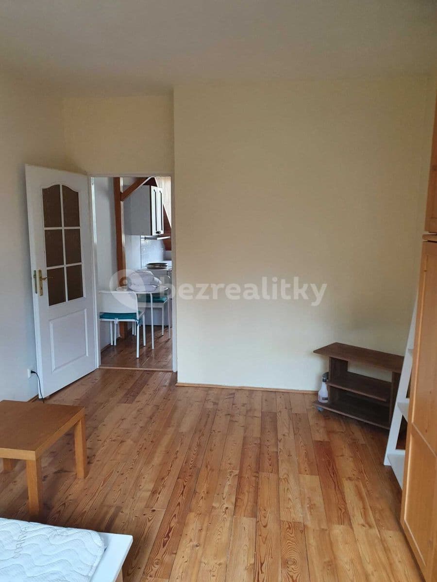 Pronájem bytu 1+1 33 m², Moravská, Karlovy Vary, Karlovarský kraj Pronájem bytu 1+1 33 m², Moravská, Karlovy Vary, Karlovarský kraj