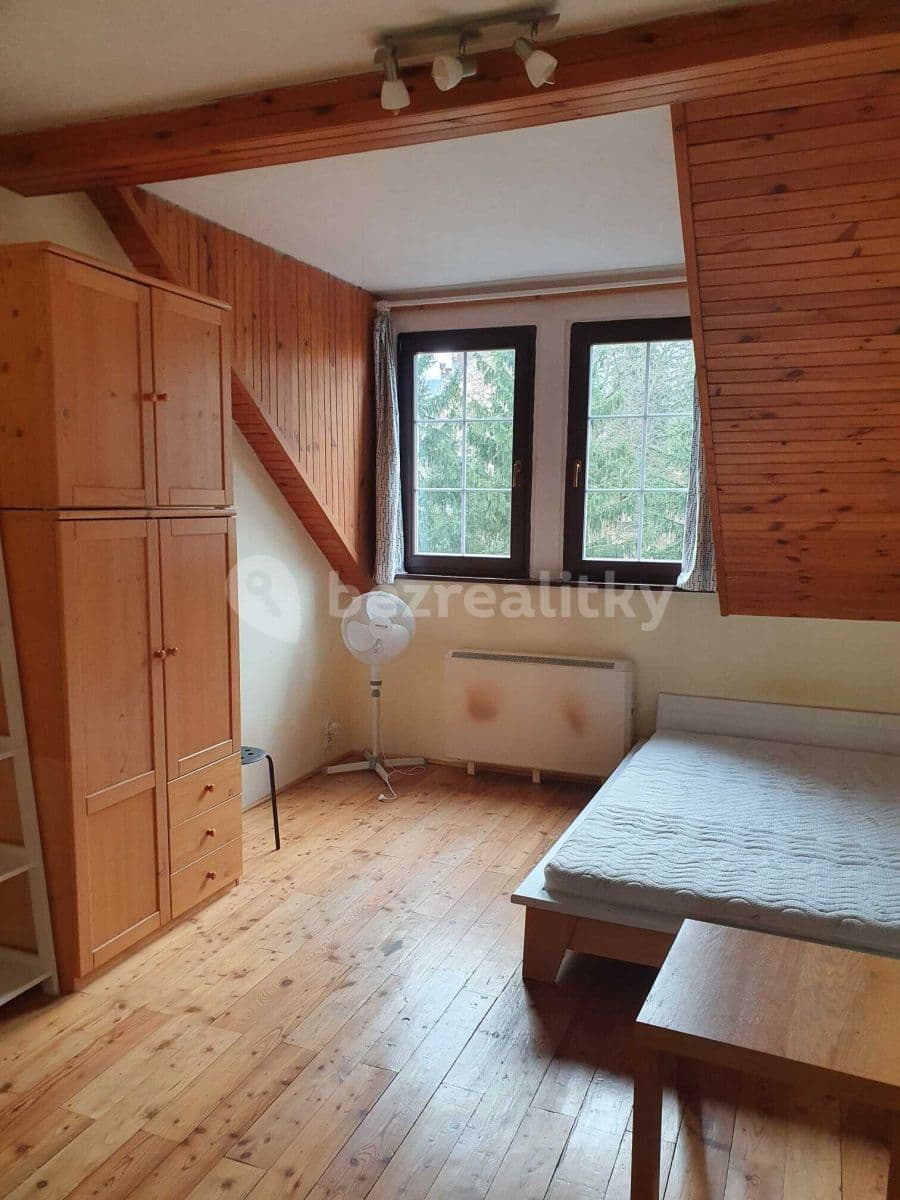 Pronájem bytu 1+1 33 m², Moravská, Karlovy Vary, Karlovarský kraj Pronájem bytu 1+1 33 m², Moravská, Karlovy Vary, Karlovarský kraj