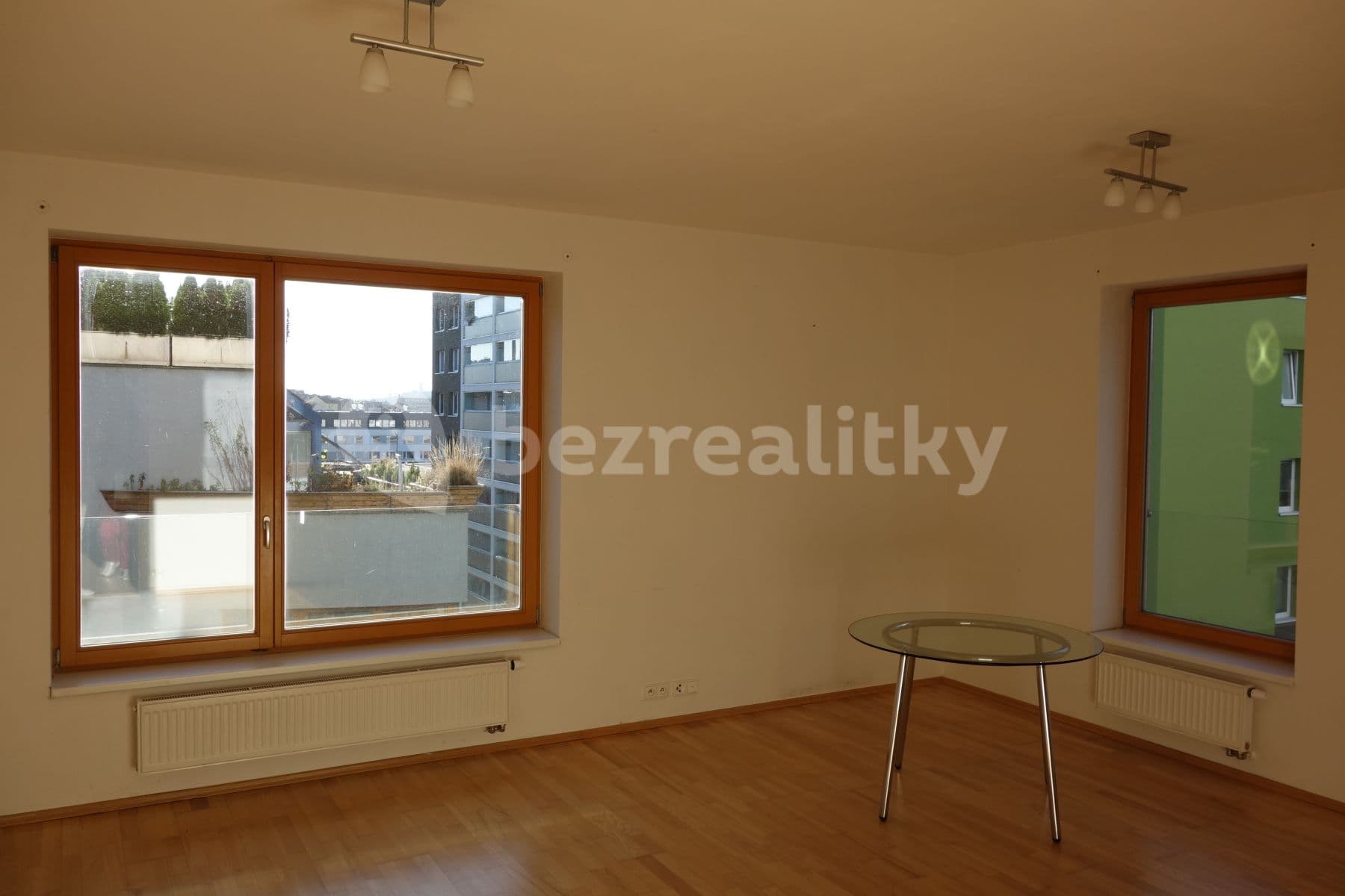 Pronájem bytu 2+kk 55 m², Jeseniova, Praha, Praha Pronájem bytu 2+kk 55 m², Jeseniova, Praha, Praha