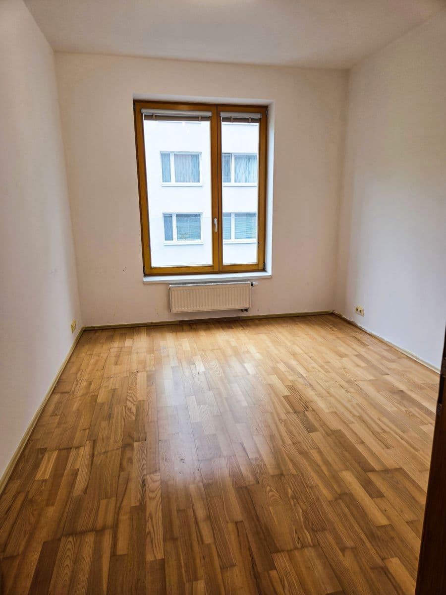 Pronájem bytu 2+kk 55 m², Jeseniova, Praha, Praha Pronájem bytu 2+kk 55 m², Jeseniova, Praha, Praha