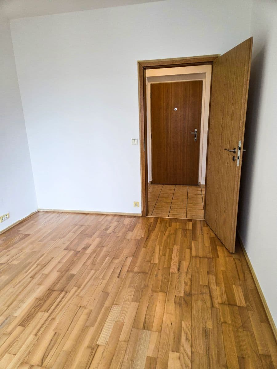 Pronájem bytu 2+kk 55 m², Jeseniova, Praha, Praha Pronájem bytu 2+kk 55 m², Jeseniova, Praha, Praha