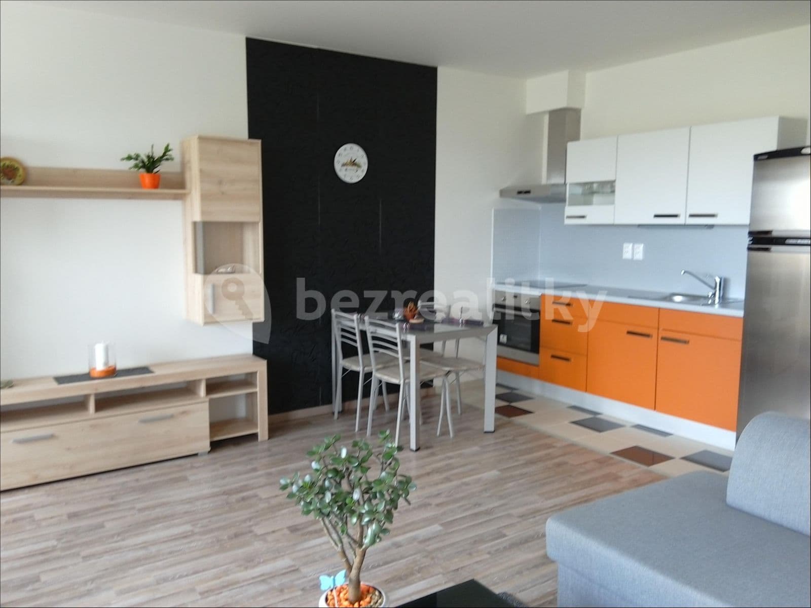 Pronájem bytu 1+kk 36 m², gen. Píky, Olomouc, Olomoucký kraj Pronájem bytu 1+kk 36 m², gen. Píky, Olomouc, Olomoucký kraj