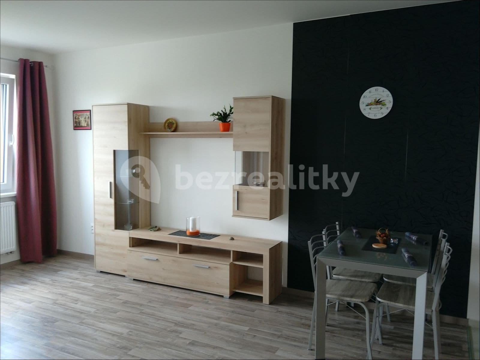 Pronájem bytu 1+kk 36 m², gen. Píky, Olomouc, Olomoucký kraj Pronájem bytu 1+kk 36 m², gen. Píky, Olomouc, Olomoucký kraj