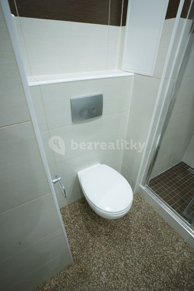 Pronájem bytu 2+kk 37 m², Tolstého, Ústí nad Labem, Ústecký kraj Pronájem bytu 2+kk 37 m², Tolstého, Ústí nad Labem, Ústecký kraj