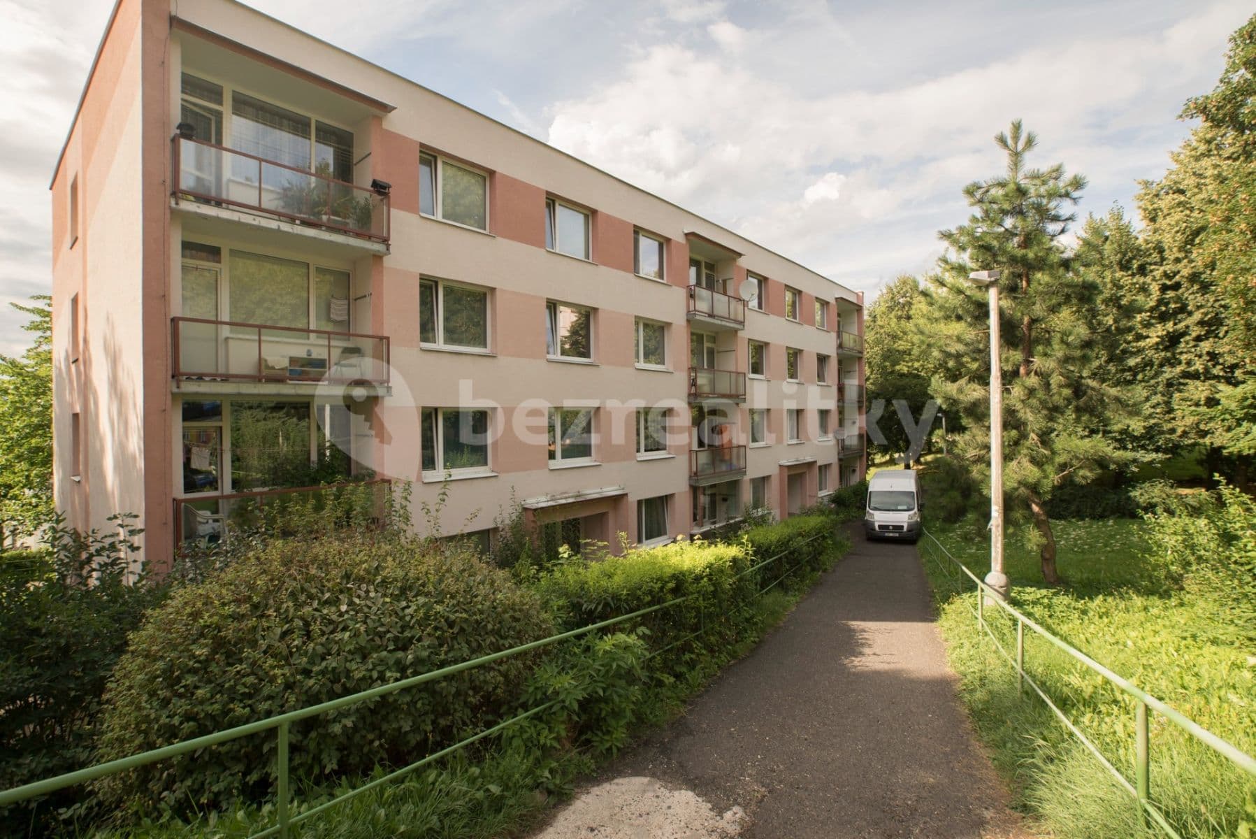 Pronájem bytu 2+kk 37 m², Tolstého, Ústí nad Labem, Ústecký kraj Pronájem bytu 2+kk 37 m², Tolstého, Ústí nad Labem, Ústecký kraj