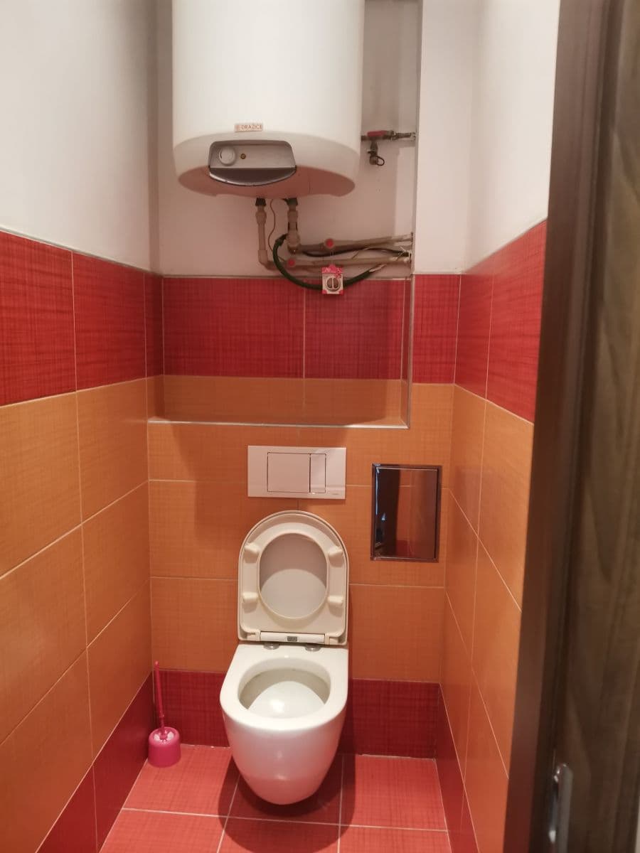 Pronájem bytu 3+1 65 m², Mrázovka, Praha, Praha Pronájem bytu 3+1 65 m², Mrázovka, Praha, Praha