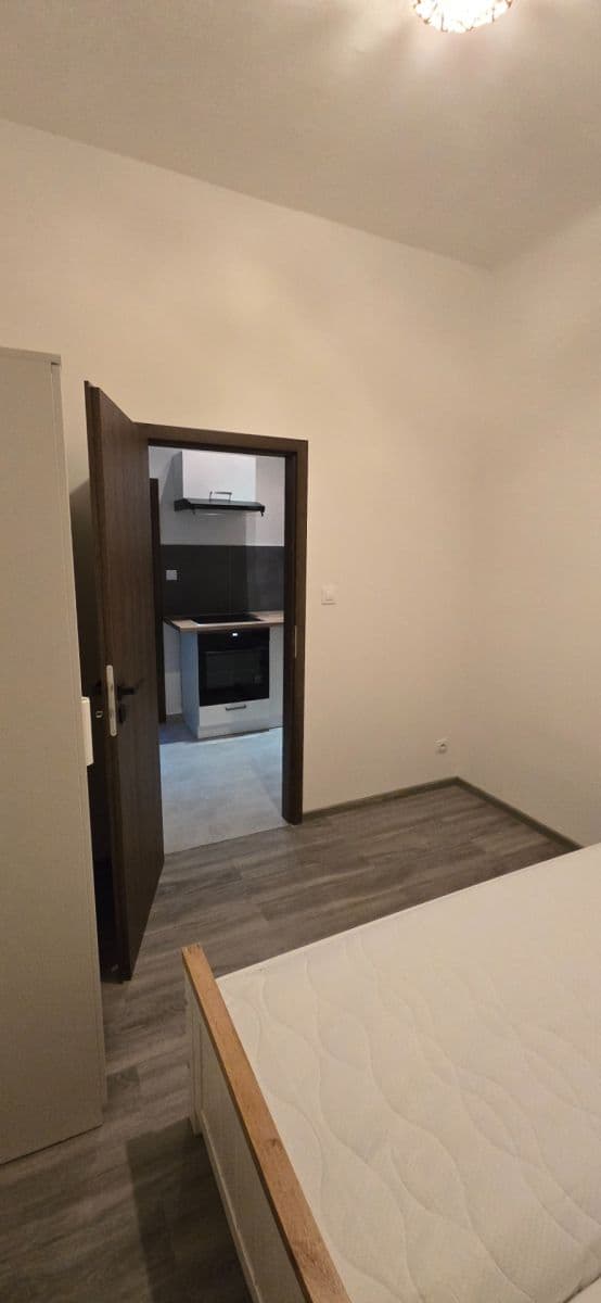 Pronájem bytu 3+1 65 m², Mrázovka, Praha, Praha Pronájem bytu 3+1 65 m², Mrázovka, Praha, Praha