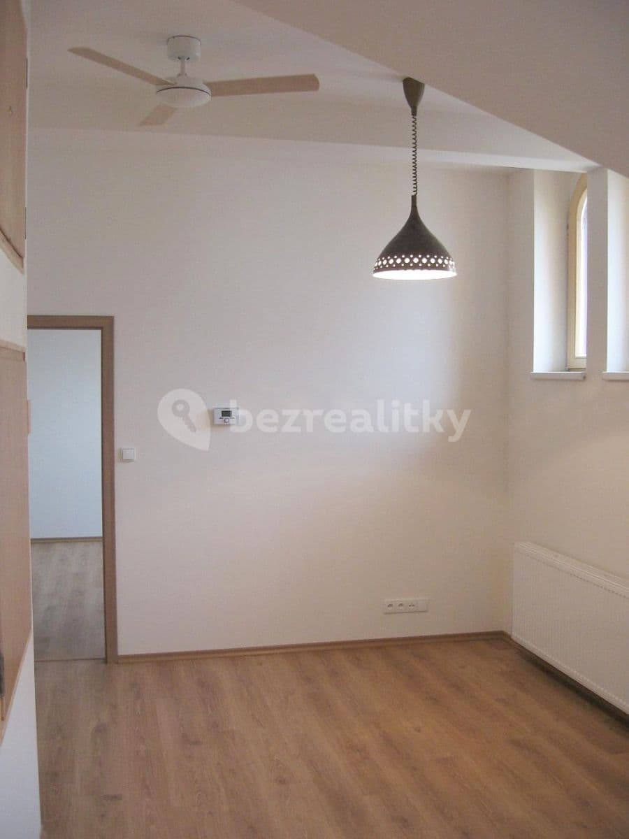 Pronájem bytu 2+kk 45 m², Petákova, Plzeň, Plzeňský kraj Pronájem bytu 2+kk 45 m², Petákova, Plzeň, Plzeňský kraj