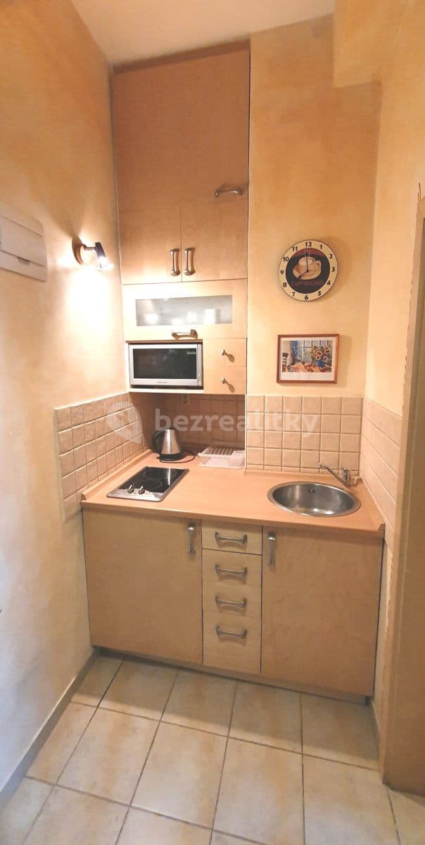 Pronájem bytu 1+kk 29 m², Bartolomějská, Praha, Praha Pronájem bytu 1+kk 29 m², Bartolomějská, Praha, Praha