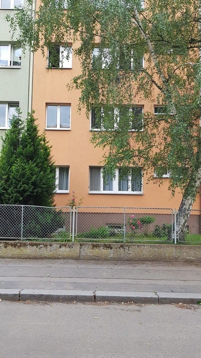 Pronájem bytu 2+kk 40 m², Humpolecká, Praha, Praha Pronájem bytu 2+kk 40 m², Humpolecká, Praha, Praha