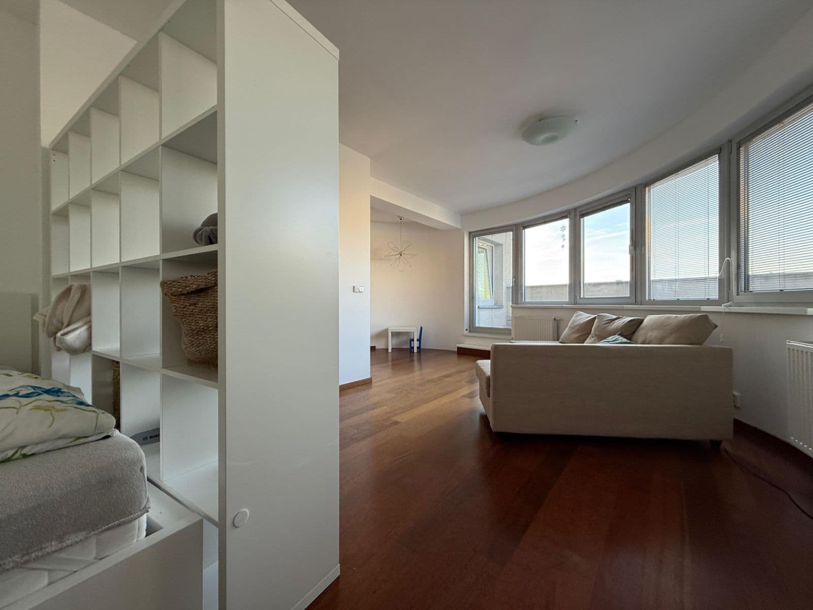 Pronájem bytu 3+kk 72 m², náměstí Míru, Kroměříž, Zlínský kraj Pronájem bytu 3+kk 72 m², náměstí Míru, Kroměříž, Zlínský kraj