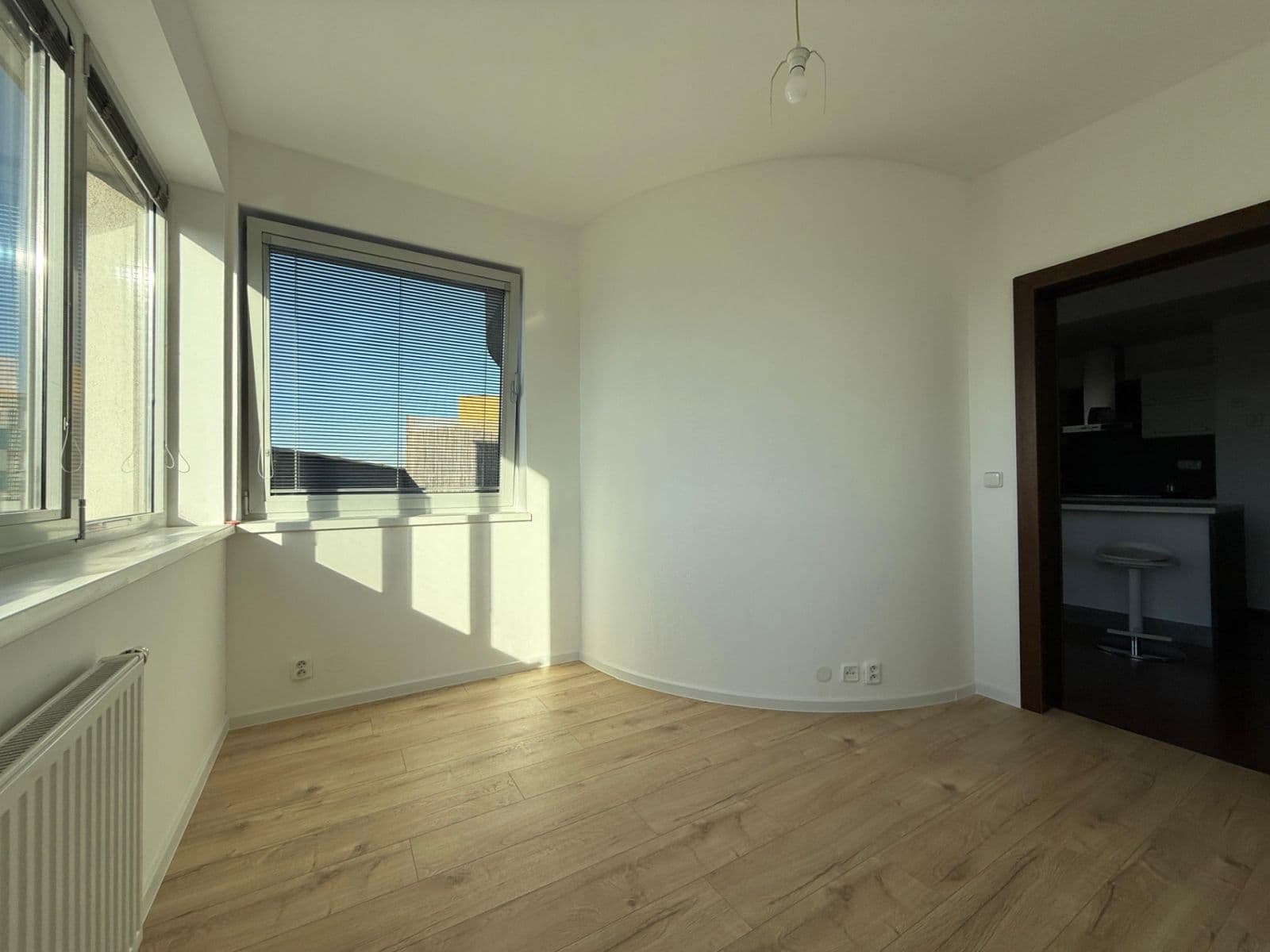 Pronájem bytu 3+kk 72 m², náměstí Míru, Kroměříž, Zlínský kraj Pronájem bytu 3+kk 72 m², náměstí Míru, Kroměříž, Zlínský kraj