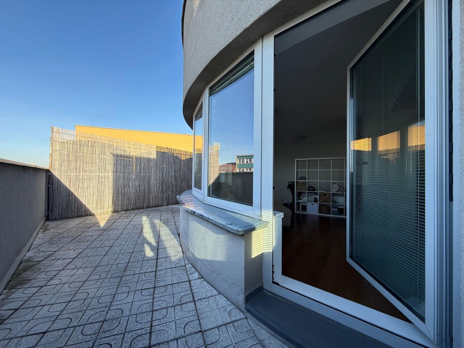 Pronájem bytu 3+kk 72 m², náměstí Míru, Kroměříž, Zlínský kraj Pronájem bytu 3+kk 72 m², náměstí Míru, Kroměříž, Zlínský kraj