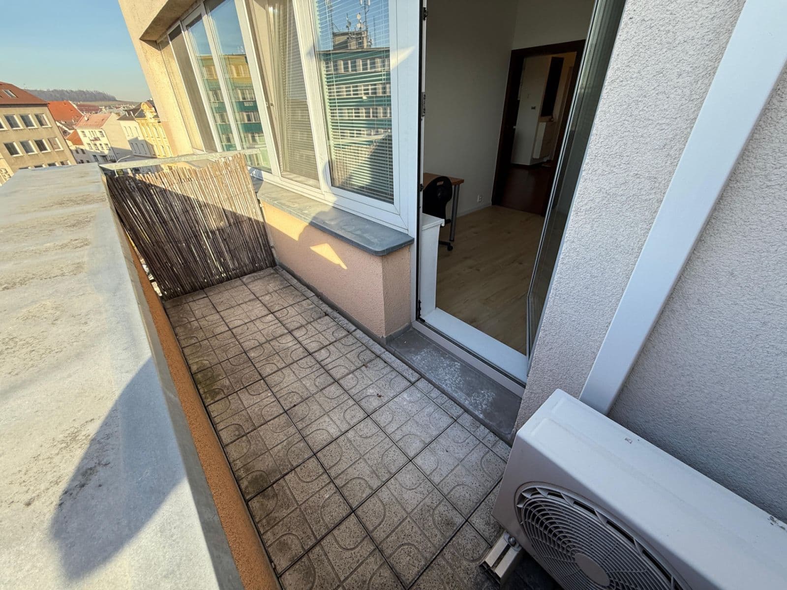 Pronájem bytu 3+kk 72 m², náměstí Míru, Kroměříž, Zlínský kraj Pronájem bytu 3+kk 72 m², náměstí Míru, Kroměříž, Zlínský kraj