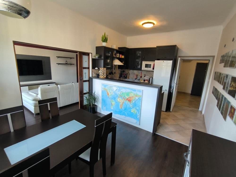 Pronájem bytu 2+1 66 m², V Mezihoří, Praha, Praha Pronájem bytu 2+1 66 m², V Mezihoří, Praha, Praha