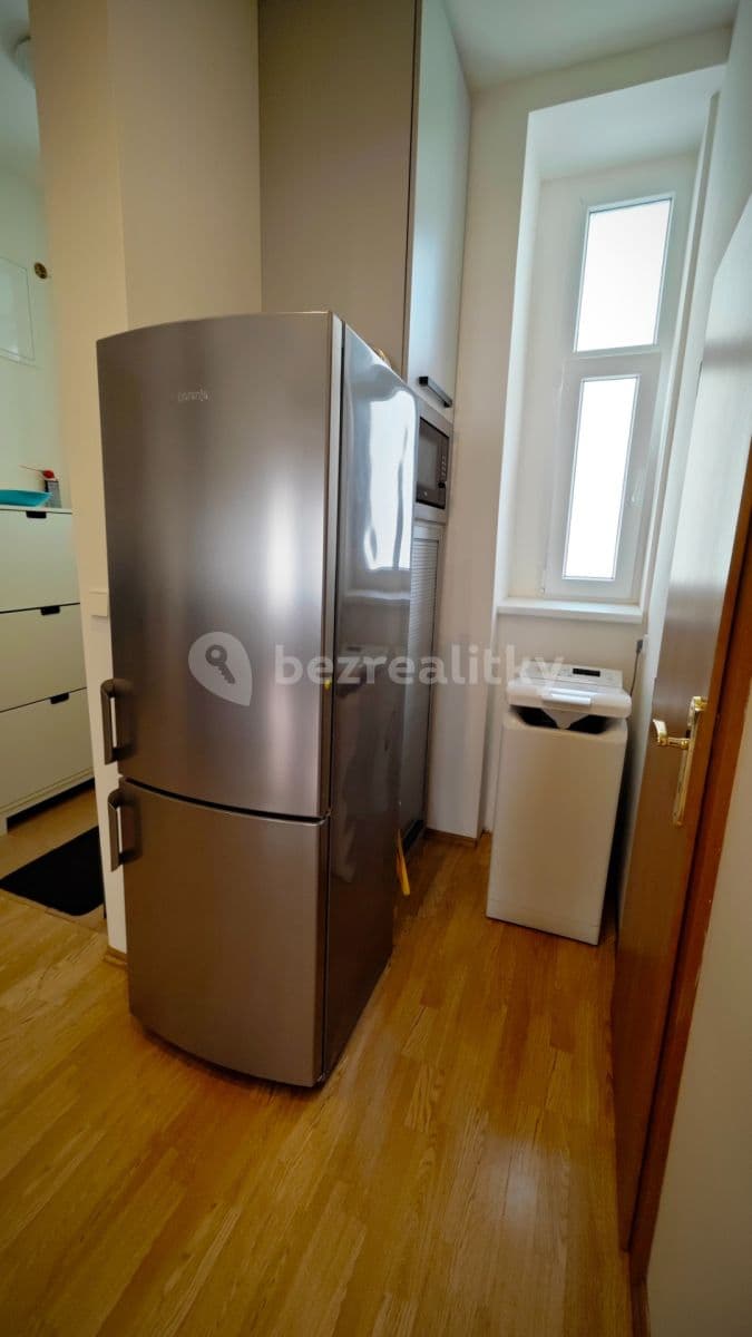 Pronájem bytu 1+1 49 m², Kamenická, Praha, Praha Pronájem bytu 1+1 49 m², Kamenická, Praha, Praha