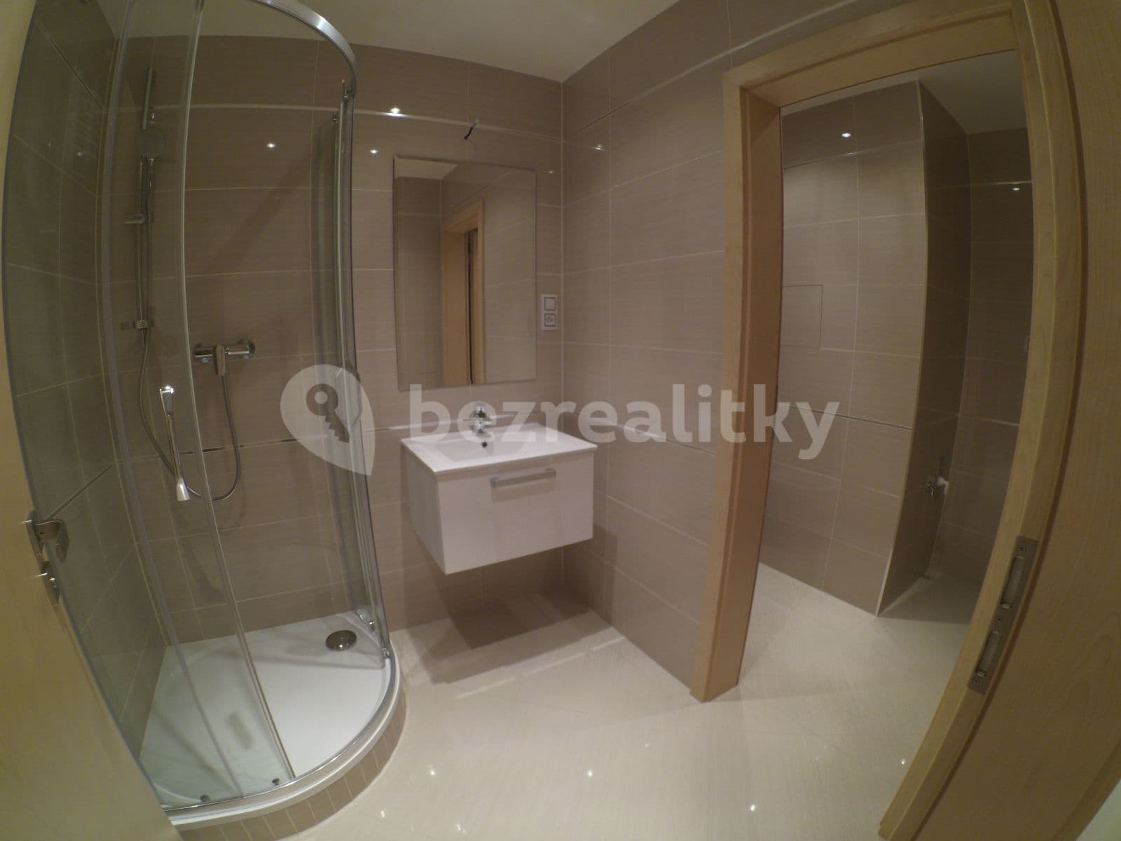 Pronájem bytu 1+kk 57 m², Olšanská, Praha, Praha Pronájem bytu 1+kk 57 m², Olšanská, Praha, Praha