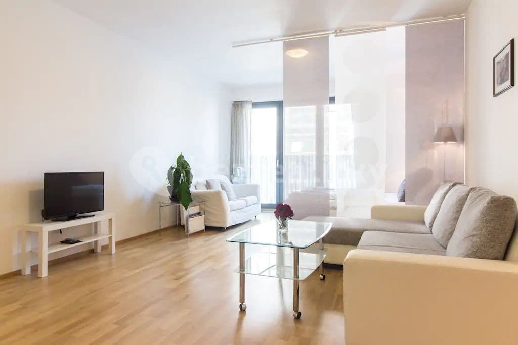 Pronájem bytu 1+kk 57 m², Olšanská, Praha, Praha Pronájem bytu 1+kk 57 m², Olšanská, Praha, Praha