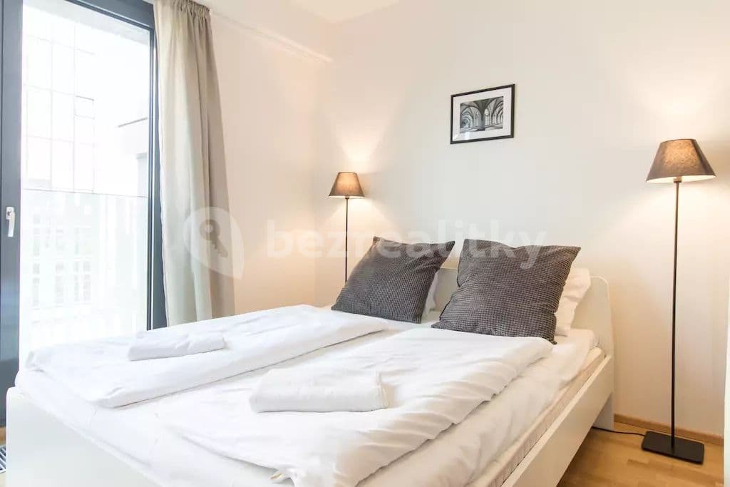 Pronájem bytu 1+kk 57 m², Olšanská, Praha, Praha Pronájem bytu 1+kk 57 m², Olšanská, Praha, Praha