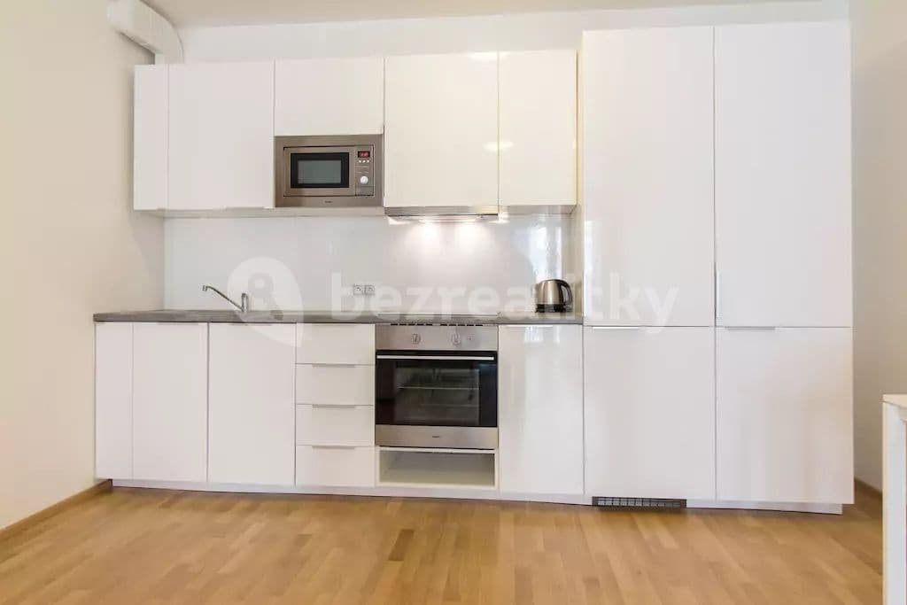 Pronájem bytu 1+kk 57 m², Olšanská, Praha, Praha Pronájem bytu 1+kk 57 m², Olšanská, Praha, Praha