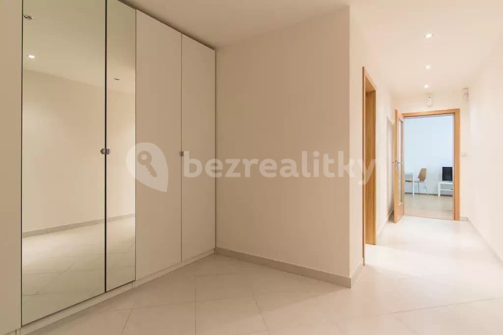 Pronájem bytu 1+kk 57 m², Olšanská, Praha, Praha Pronájem bytu 1+kk 57 m², Olšanská, Praha, Praha