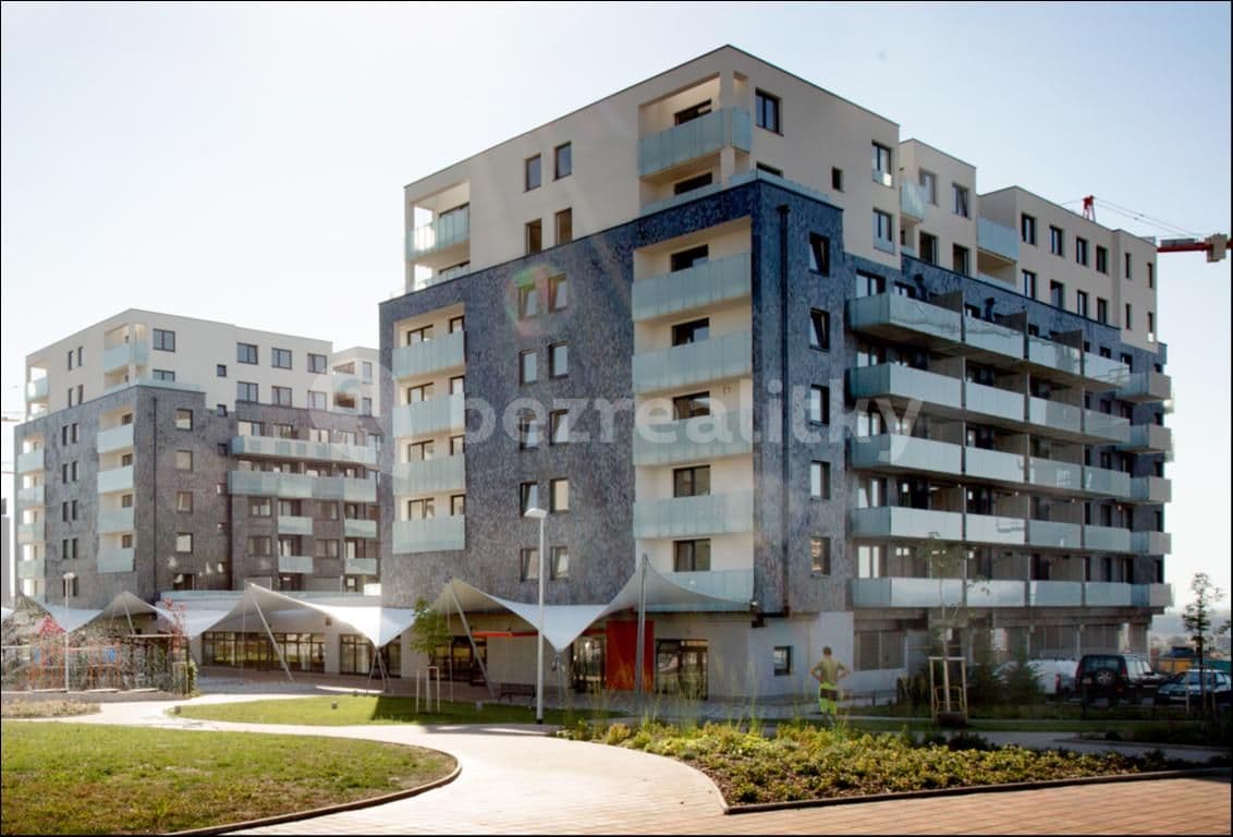 Pronájem bytu 1+kk 38 m², náměstí Junkových, Praha, Praha Pronájem bytu 1+kk 38 m², náměstí Junkových, Praha, Praha