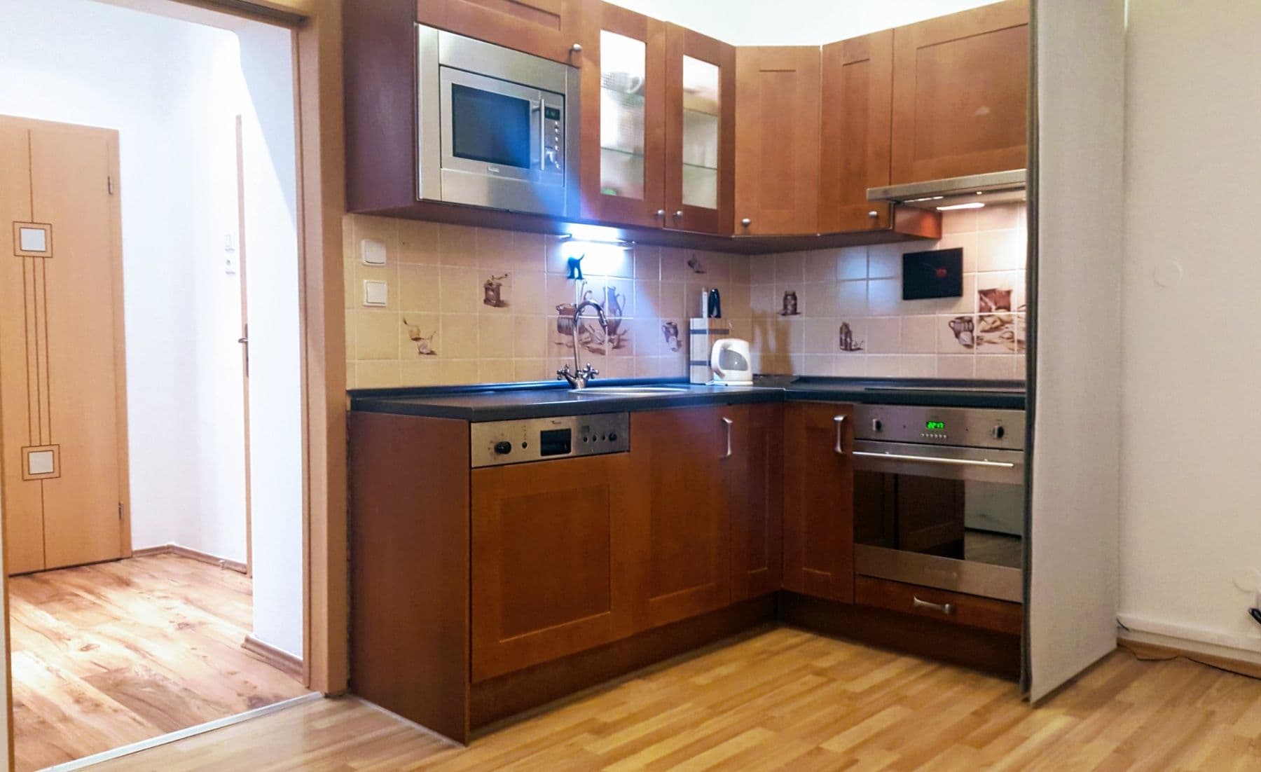 Pronájem bytu 2+kk 54 m², Argentinská, Praha, Praha Pronájem bytu 2+kk 54 m², Argentinská, Praha, Praha
