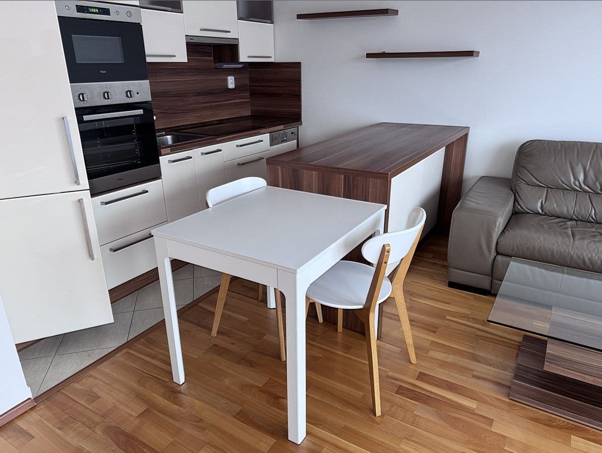 Pronájem bytu 2+kk 60 m², Nad Dalejským údolím, Praha, Praha Pronájem bytu 2+kk 60 m², Nad Dalejským údolím, Praha, Praha