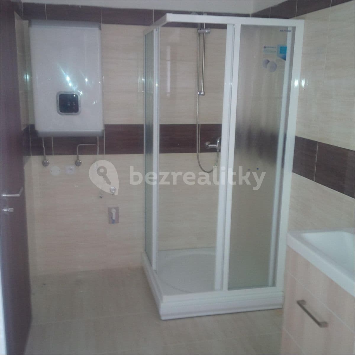 Pronájem bytu 2+kk 75 m², 435, Kožušany-Tážaly, Olomoucký kraj Pronájem bytu 2+kk 75 m², 435, Kožušany-Tážaly, Olomoucký kraj