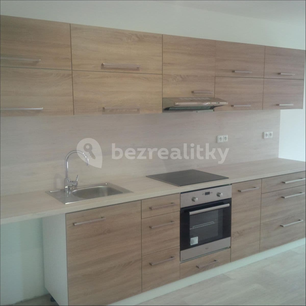 Pronájem bytu 2+kk 75 m², 435, Kožušany-Tážaly, Olomoucký kraj Pronájem bytu 2+kk 75 m², 435, Kožušany-Tážaly, Olomoucký kraj