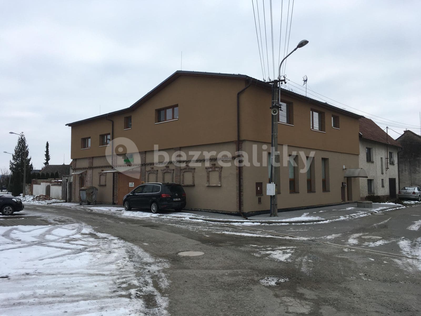 Pronájem bytu 2+kk 75 m², 435, Kožušany-Tážaly, Olomoucký kraj Pronájem bytu 2+kk 75 m², 435, Kožušany-Tážaly, Olomoucký kraj