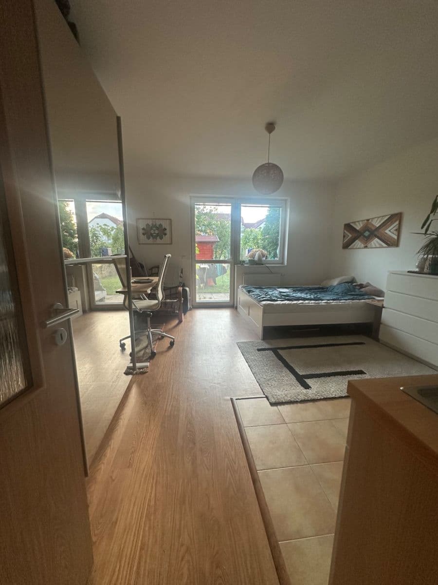 Pronájem bytu 1+kk 30 m², Švihovská, Praha, Praha Pronájem bytu 1+kk 30 m², Švihovská, Praha, Praha