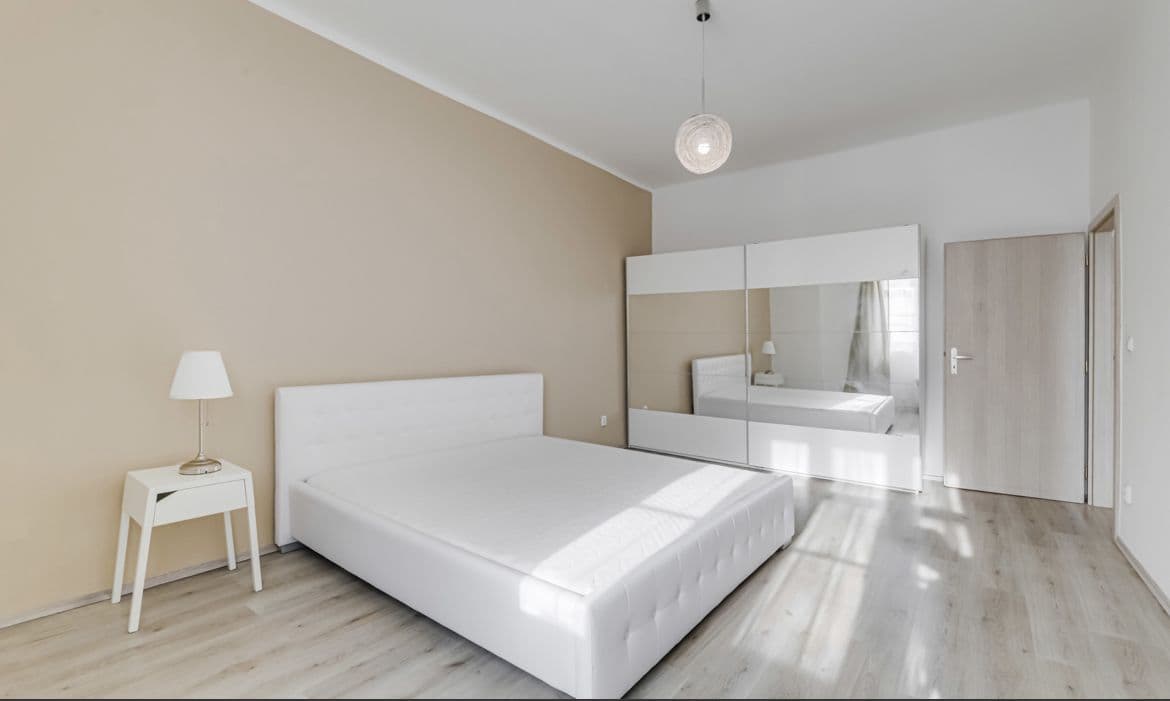 Pronájem bytu 2+1 60 m², 5. května, Praha, Praha Pronájem bytu 2+1 60 m², 5. května, Praha, Praha