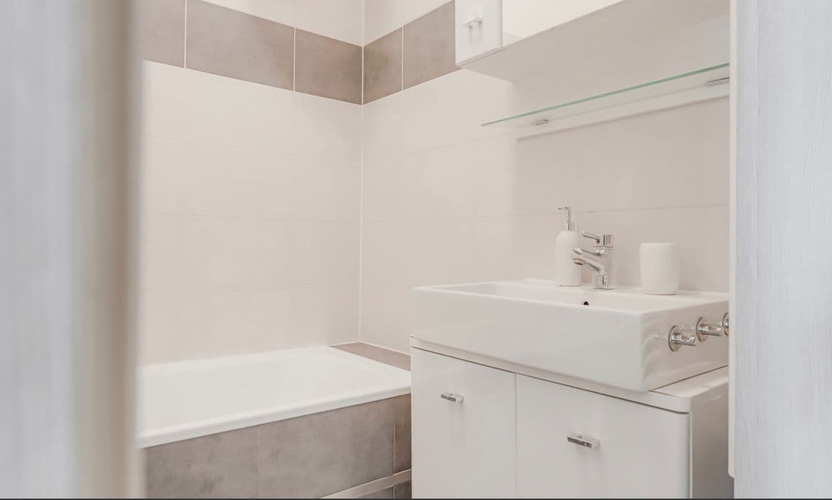 Pronájem bytu 2+1 54 m², 5. května, Praha, Praha Pronájem bytu 2+1 54 m², 5. května, Praha, Praha