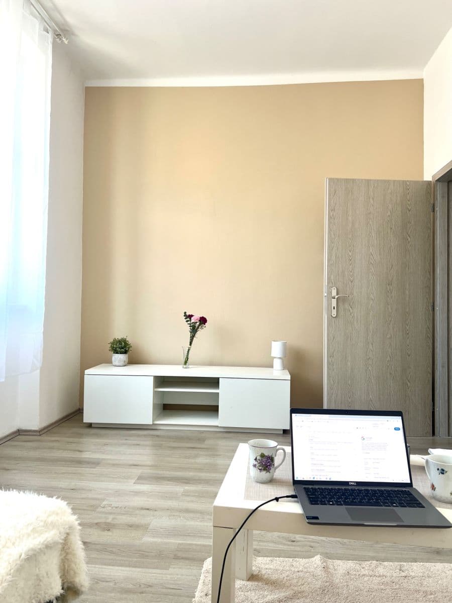 Pronájem bytu 2+1 54 m², 5. května, Praha, Praha Pronájem bytu 2+1 54 m², 5. května, Praha, Praha