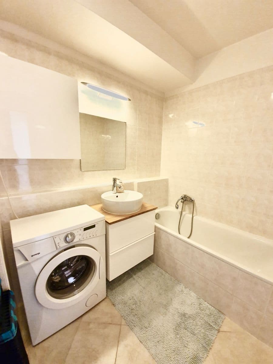 Prodej bytu 2+kk 53 m², Hnězdenská, Praha, Praha Prodej bytu 2+kk 53 m², Hnězdenská, Praha, Praha