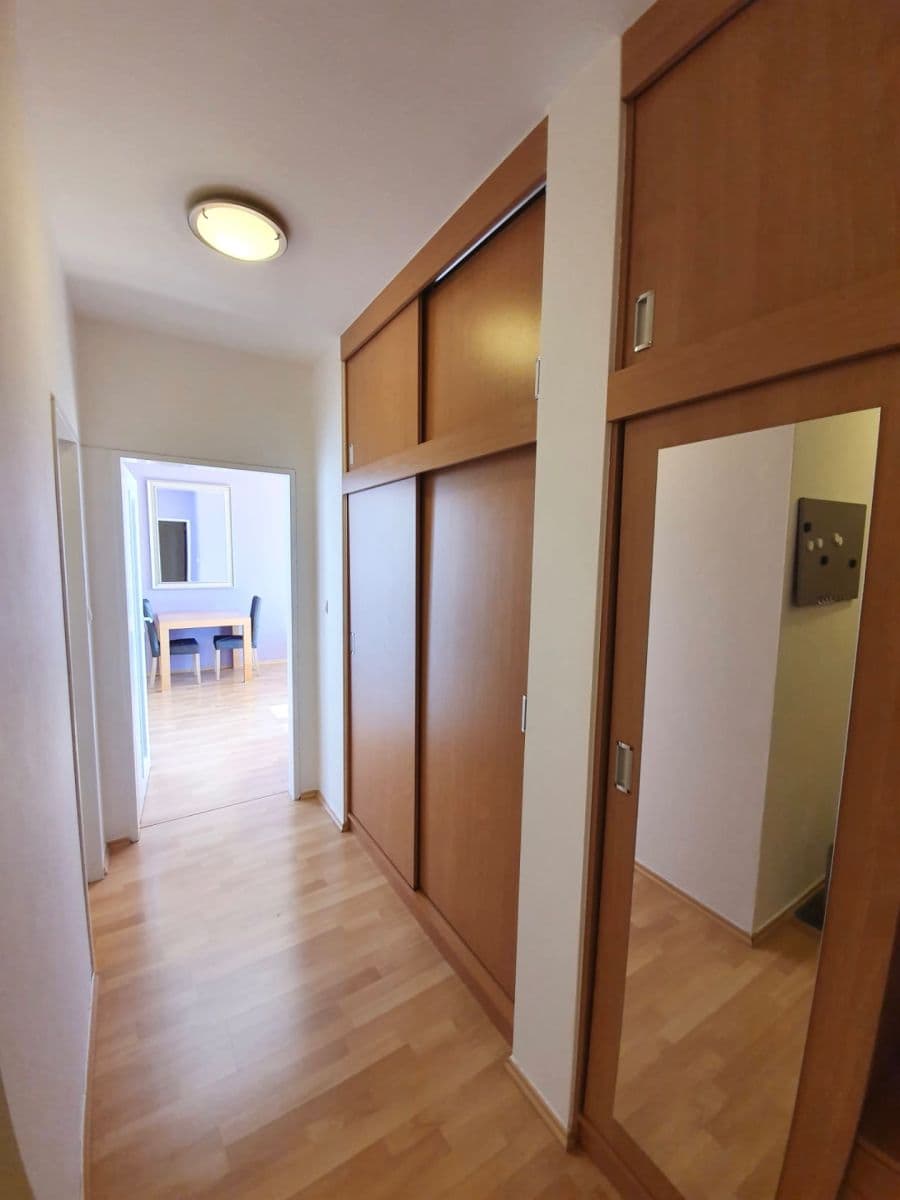 Prodej bytu 2+kk 53 m², Hnězdenská, Praha, Praha Prodej bytu 2+kk 53 m², Hnězdenská, Praha, Praha